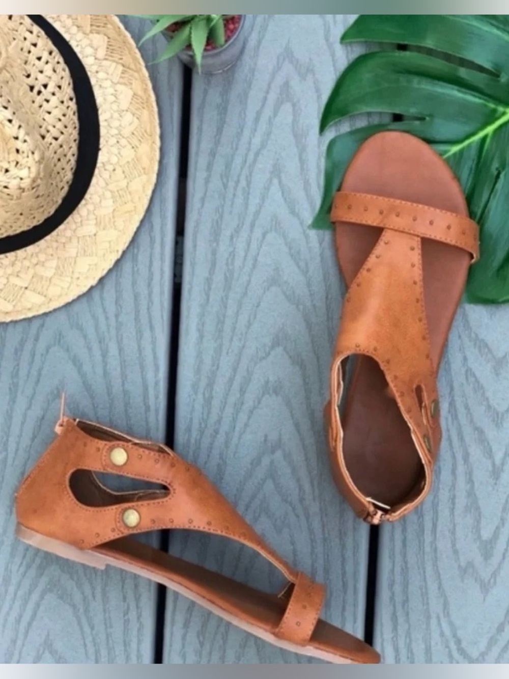 Mata Tan Vegan Leather Studded Strappy Sandals NIB! 🤍✨